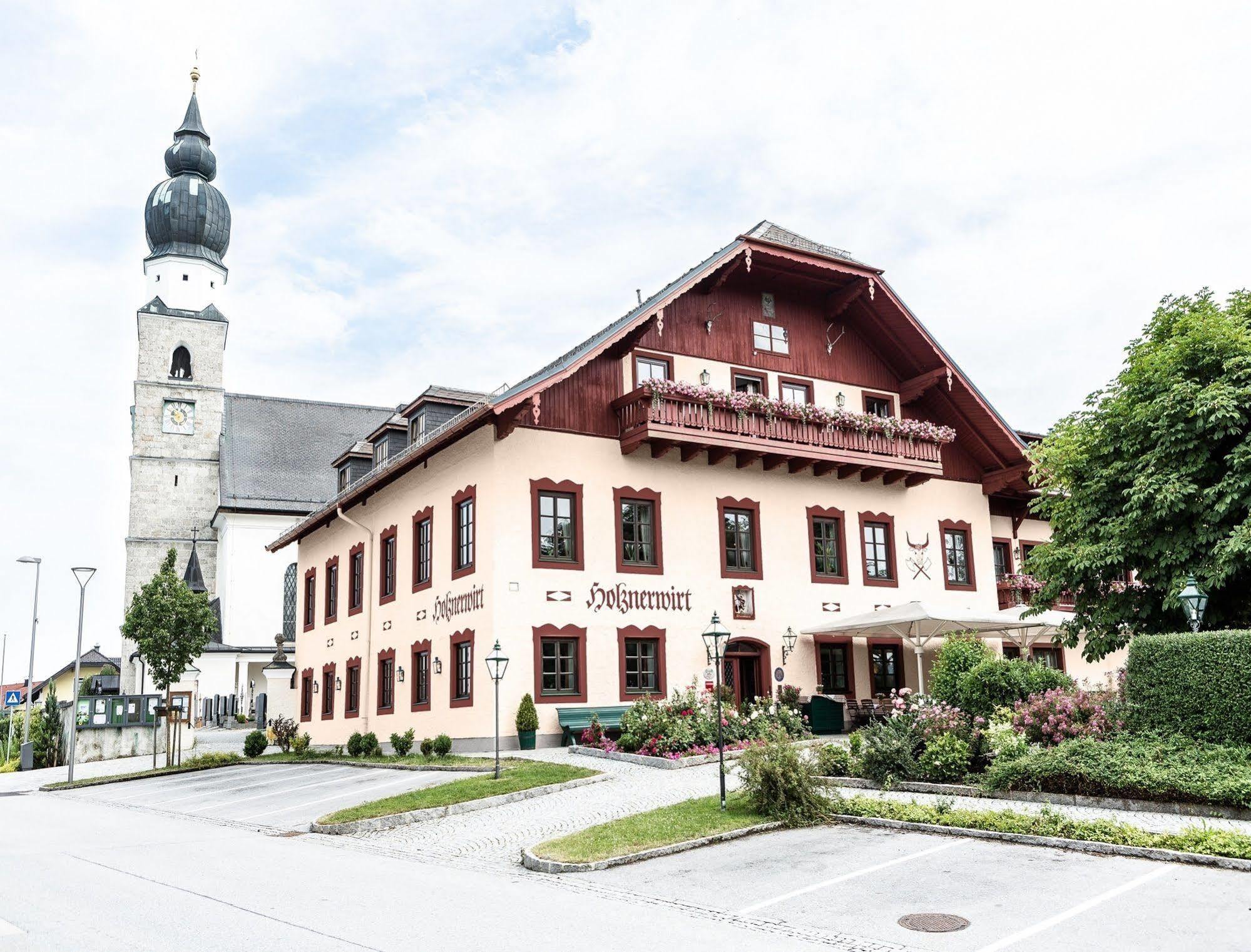 Salzburg Hotel Holznerwirt Eugendorf Exterior photo